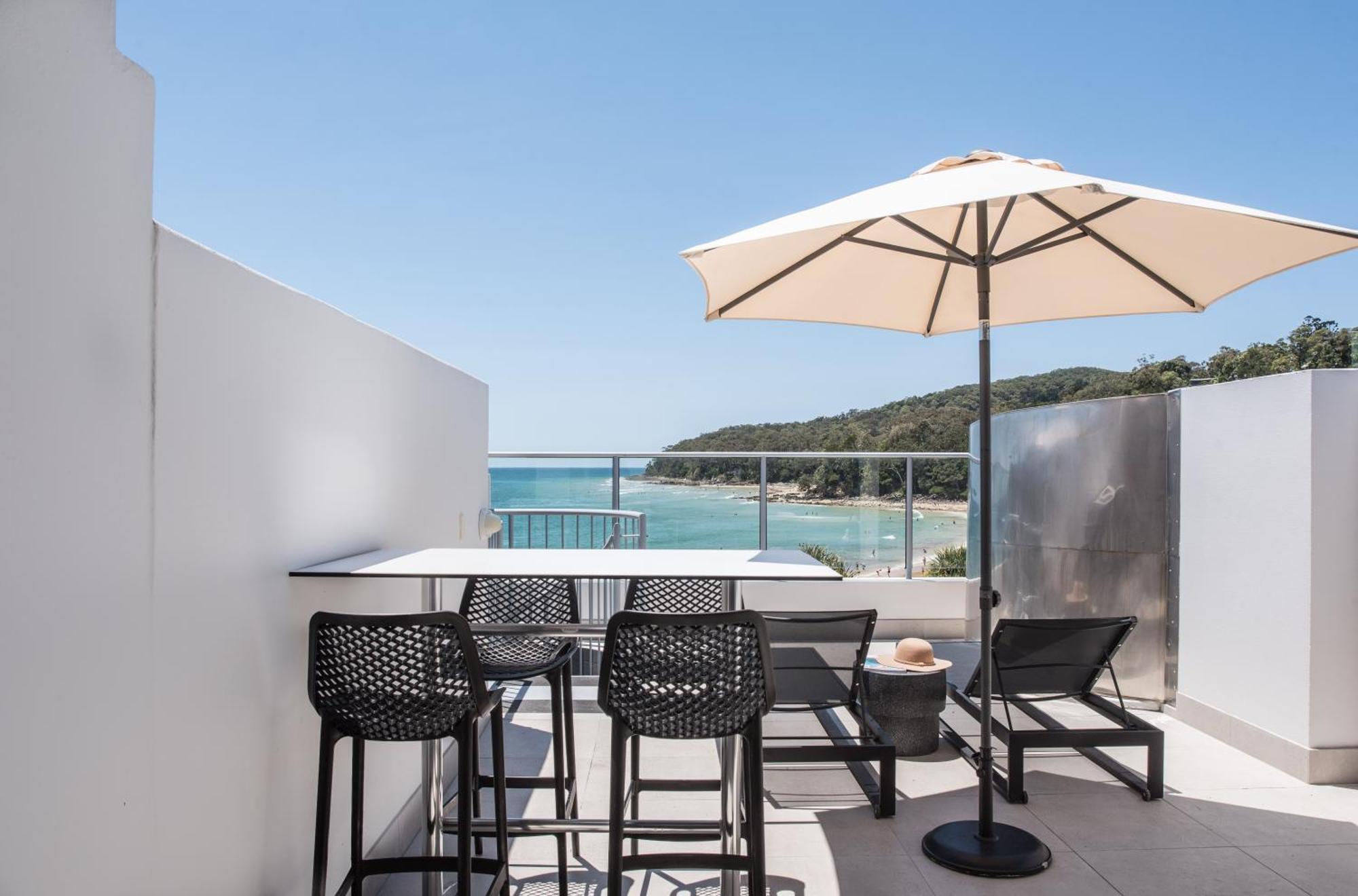 On The Beach Noosa Resort Exteriör bild