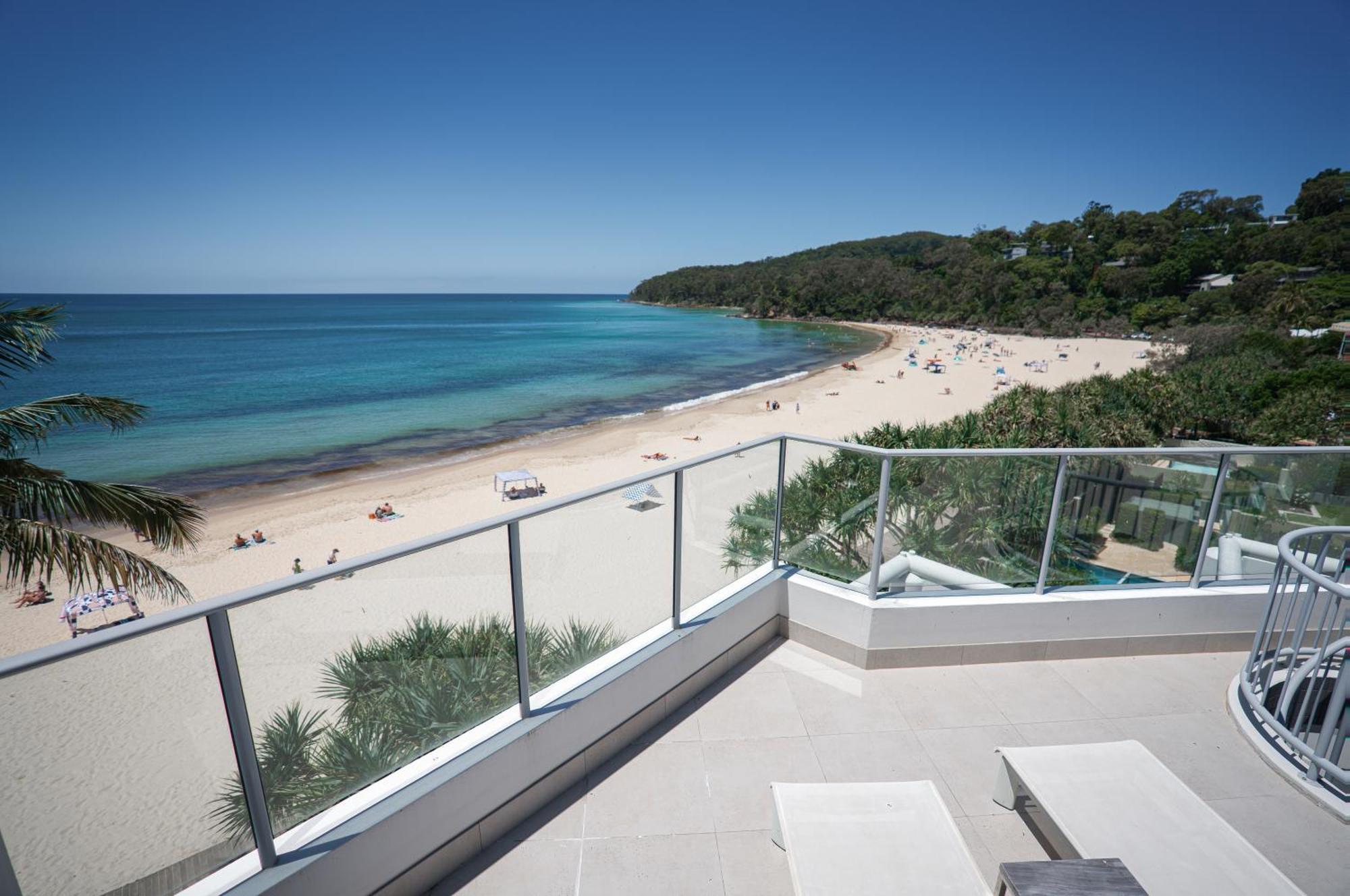 On The Beach Noosa Resort Exteriör bild